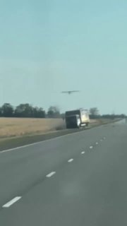 Видео удара дрона-камикадзе Hornet по грузовику
