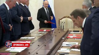 Владимир Путин проводит очное заседание Совбеза