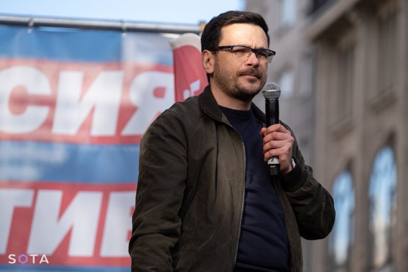 Партия Яшина не прокомментировала его отказ поддержать освобождение Максима Круглова