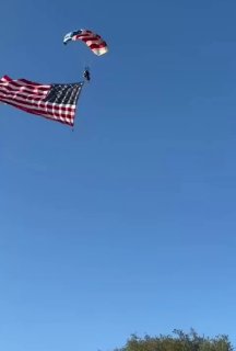 Инцидент с парашютистом в Калифорнии как символ кризиса в США