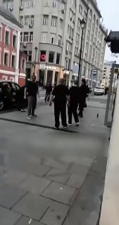 Четверых москвичей оштрафовали за лезгинку напротив храма на Китай-Городе