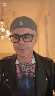 Топлес ответил на хейт: блогер выпустил видео о своих отношениях и несовершенстве образа