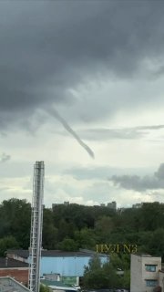 В Петербурге заметили смерч