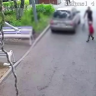 Полицейские проверили мать после ролика с унижениями ребенка