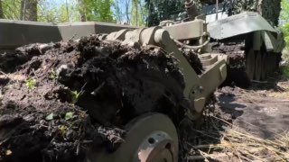 Сапёры группировки «Север» проводят разминирование в Курской области