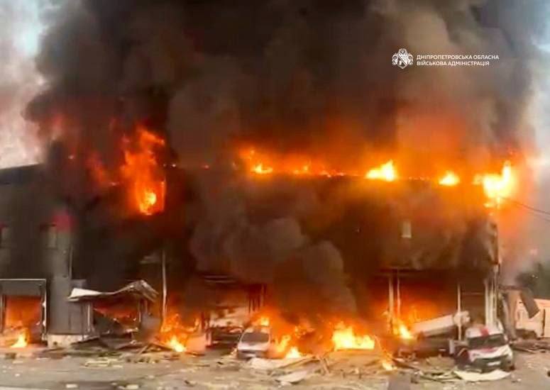 Ночные атаки БПЛА на Белгородскую и Курскую области и ответные удары по инфраструктуре Украины