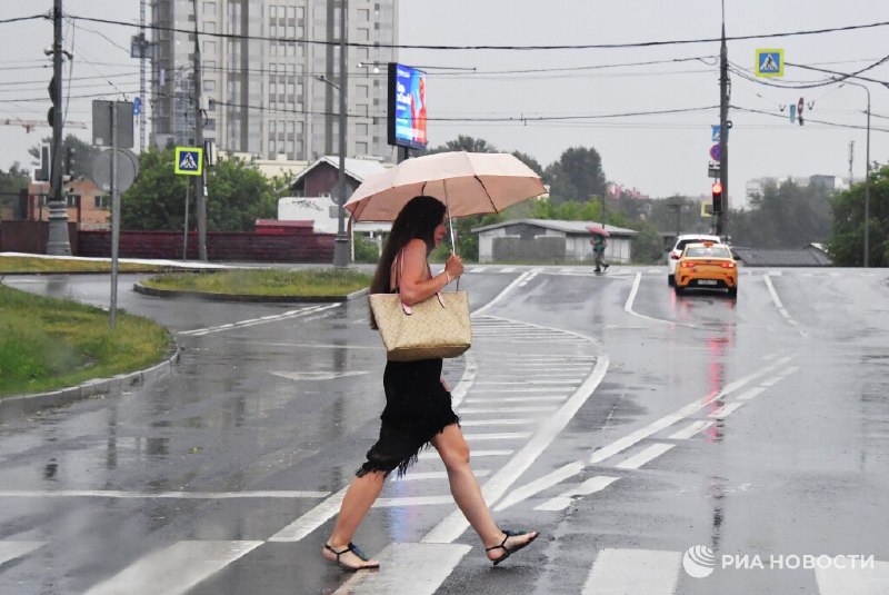 Аномальные ливни обрушатся на Москву в выходные