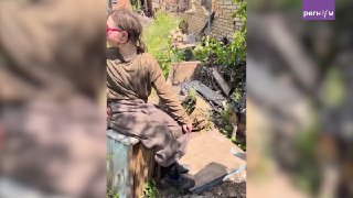 Российские бойцы эвакуировали десятилетнюю девочку-сироту из Константиновки