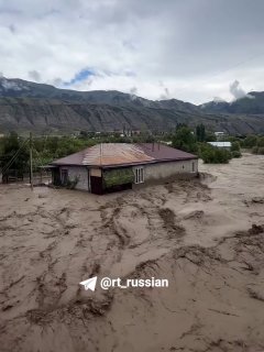 В Дагестане из-за ливней реки вышли из берегов, зафиксированы обвалы и оползни