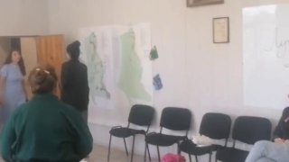 Заседание совета депутатов в Кингисеппском районе закончилось дракой с травмами чиновницы