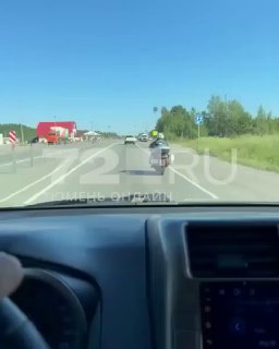 В Лангепасе зафиксированы огромные очереди на АЗС из-за отсутствия бензина