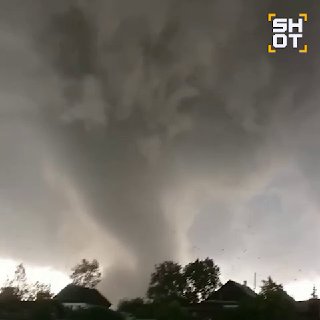 Метеорологи прогнозируют возможность появления мощных смерчей в Центральной России