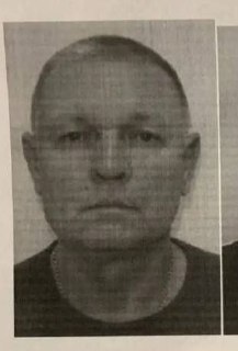 Отец бывшего полицейского, скрывавшегося после убийства родственников, покончил с собой