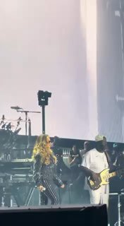 Бейонсе выступила на юбилейном концерте Jay-Z