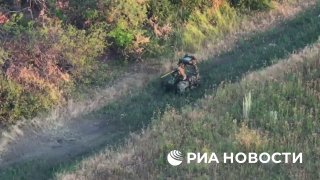Российский FPV-дрон уничтожил украинскую наземную платформу Droid TW 12.7 на Запорожском направлении