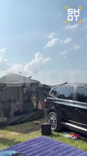 В Челябинскую область принесло шквальный ветер, взмывший в воздух предметы отдыха на озере
