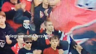 Двух болельщиков «Спартака» арестовали за использование пиротехники на футбольном матче в Москве