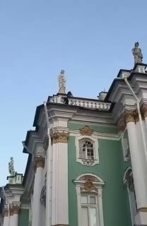 Двоих руферов задержали после восхождения на крышу Зимнего дворца