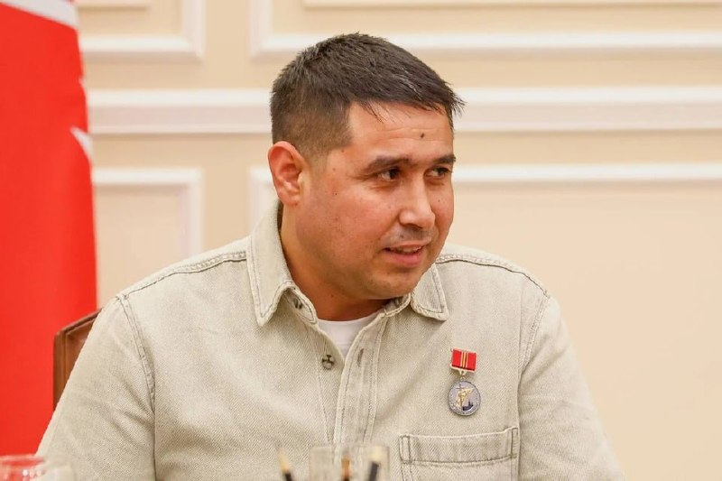 Узбекистанец, спасший ребёнка в Петербурге, получил премию «Все для Победы!»
