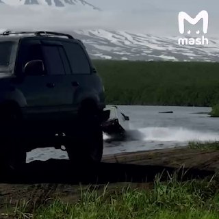 Покатушки на холодильнике устроили парни на Камчатке