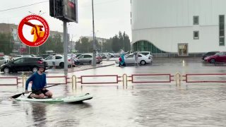 В Каменск-Уральском из-за ливней и града затопило улицы и парк