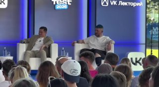Артемий Лебедев стал одним из первых владельцев электромобиля «Атом»