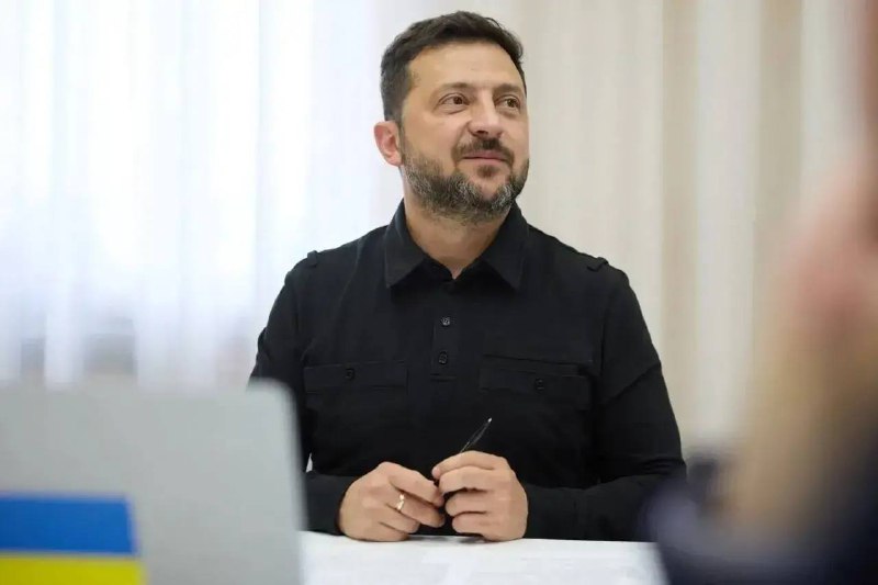 Зеленский заявил о разговоре с британским премьером Бернемом