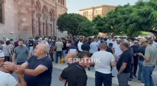 Армянские фермеры вышли на протест из-за проблем со сбытом помидоров