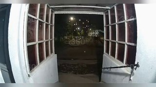 В Уфе мужчина спрыгнул с многоэтажки и пошел дальше