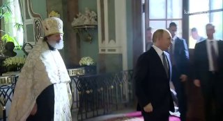 Путин встретился с военными в Петропавловском соборе.