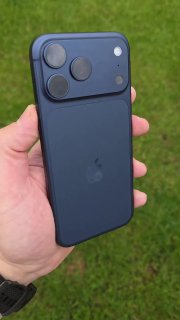 В сети показали гаджет, который может превзойти iPhone 17 Pro Max, и назвали причину ухода Тима Кука.