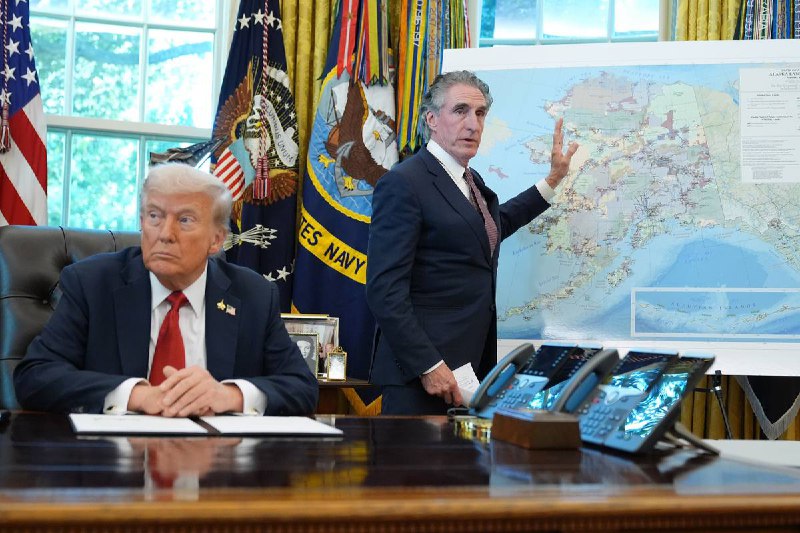Дональд Трамп проведет закрытый брифинг по вопросам разведки.