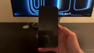 В новой бете iOS 26.1 уберут кнопку «Стоп» в будильнике и заменят на слайдер.