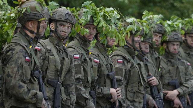 В Польше запустят программу всеобщей военной подготовки в ноябре.