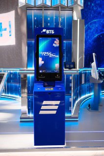 ВТБ представил российский банкомат НОБЭКС с повышенной криптографической защитой.