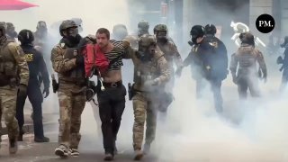 В США проходят акции протеста против ужесточения миграционных законов.