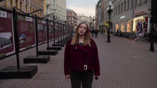 В Москве призвали жителей позвонить своим отцам в День отца.