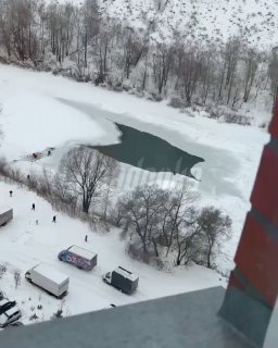 В Новосибирске двое детей провалились под лед