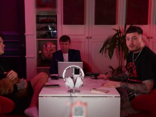 Стример Анар заявил о более чем 600 сексуальных партнерах