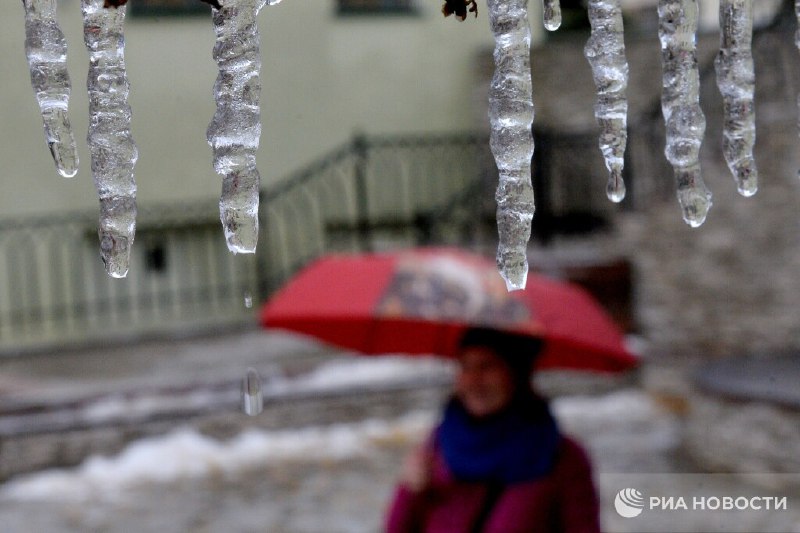Погода в Москве: предупреждение о гололедице