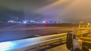 Самолет совершил жесткую посадку в Атланте