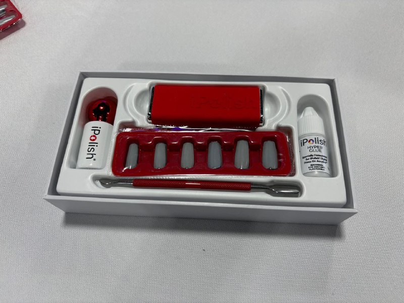 Кибер-ногти: меняй цвет ногтей за секунду