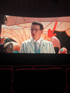 Брошь "Огурчик" принесла удачу фильму "Чебурашка"