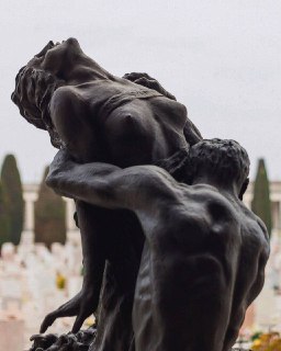 Античное искусство теперь в Telegram