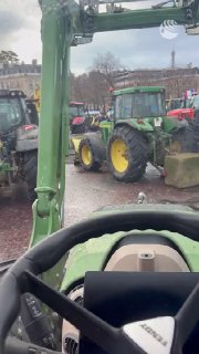 Тракторы штурмуют Париж