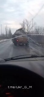 Поврежденная американская бронемашина HMMWV боевиков ВСУ