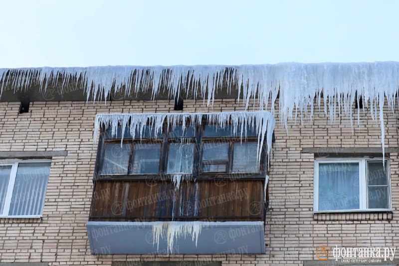 Сосульки атакуют Петербург
