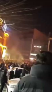 В Тегеране сообщают о беспорядках и выходе частей города из-под контроля правительства