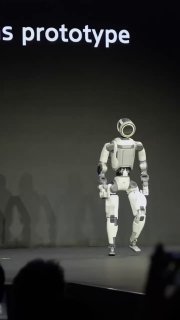 Boston Dynamics представила обновленного робота Atlas