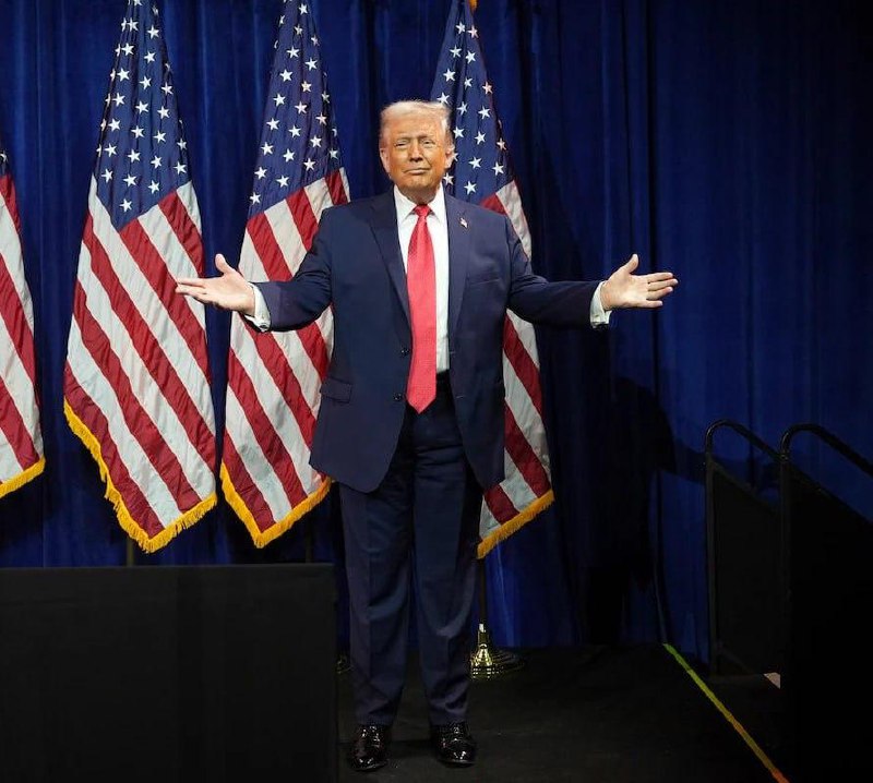 Трамп заявил, что мог бы получить восемь Нобелевских премий